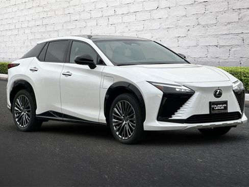 New 2026 Lexus RZ 450e AWD image 2