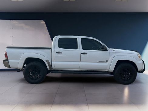 Used 2015 Toyota Tacoma PreRunner image 6