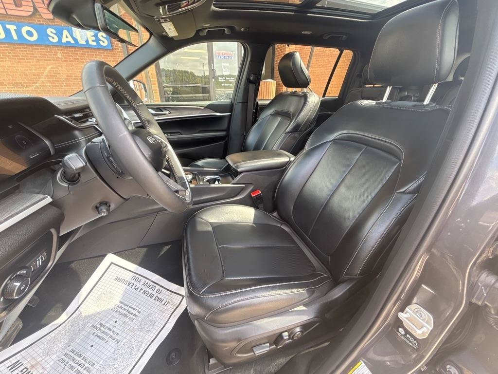 Used 2024 Jeep Grand Cherokee L Limited w/ Luxury Tech Group II AWD/4WD image 20