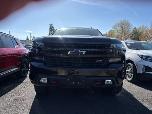 Used 2021 Chevrolet Silverado 1500 LT Trail Boss w/ Bed Protection Package AWD/4WD image 2