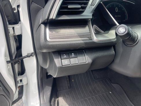Used 2019 Honda Civic EX image 18