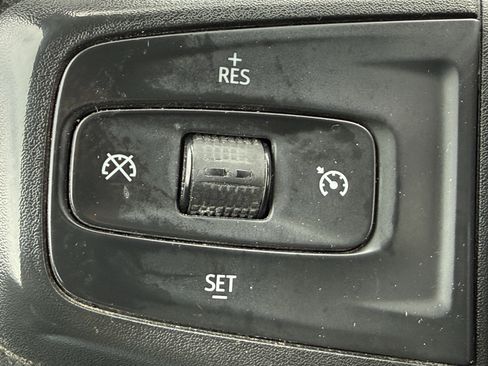 Used 2022 Chevrolet Silverado 2500 Custom w/ Custom Convenience Package image 29