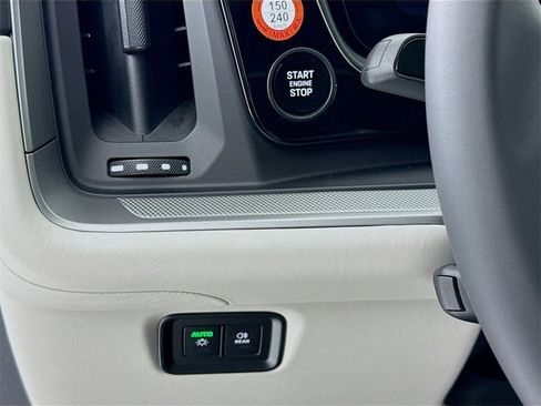 New 2026 Porsche Cayenne image 15