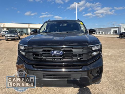 Used 2025 Ford Expedition Active image 2