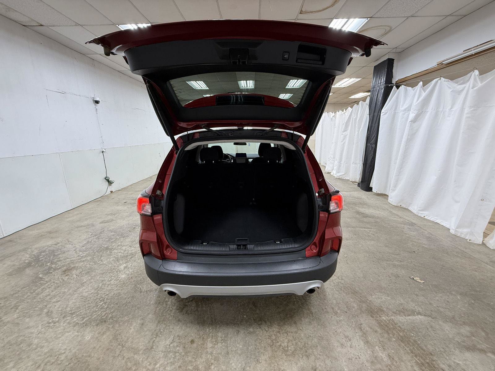 Used 2021 Ford Escape SE w/ Convenience Package AWD/4WD image 26