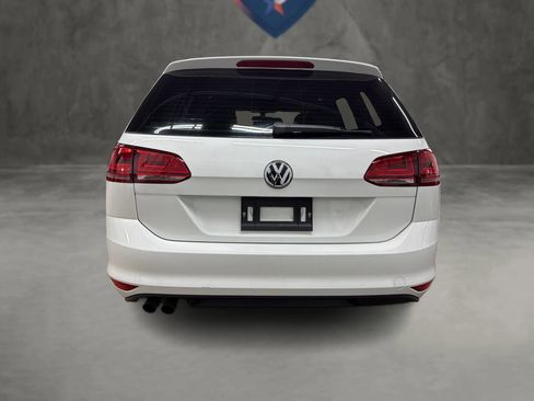 Used 2015 Volkswagen Golf TDI SE image 14