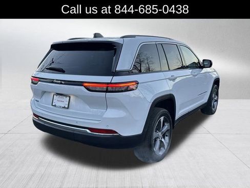 Used 2023 Jeep Grand Cherokee 4WD 4xe image 5