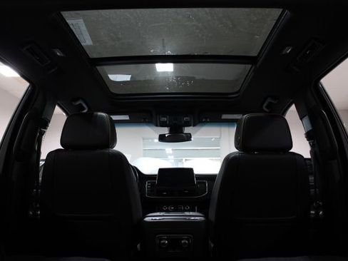 Used 2021 GMC Yukon AT4 image 3