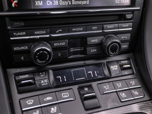 Used 2015 Porsche 911 Turbo S image 27