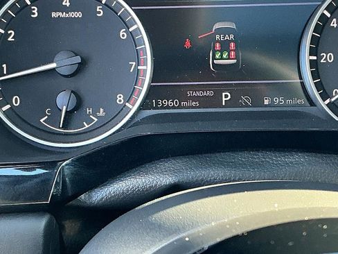 Certified 2024 Nissan Pathfinder SL w/ SL Premium Package image 15