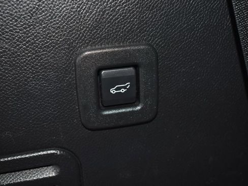 Used 2016 Ford Expedition Limited image 43