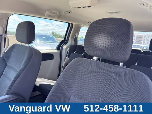Used 2019 Dodge Grand Caravan SE FWD image 11