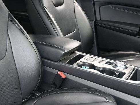 Used 2022 Ford Edge Titanium w/ Equipment Group 301A image 48