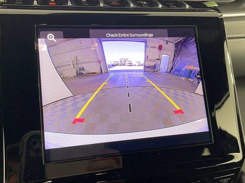 New 2025 Jeep Grand Cherokee L Laredo image 21