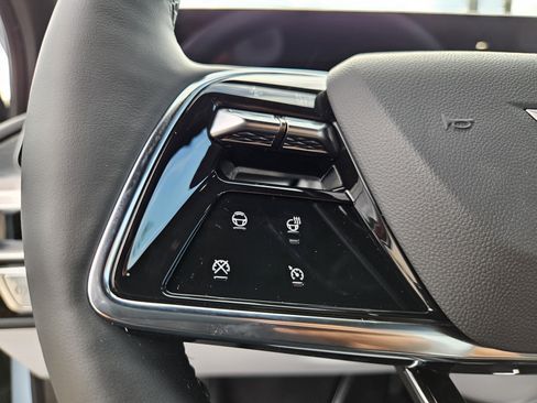 New 2025 Cadillac Lyriq Sport w/ LPO, Floor Liner Package RWD image 32