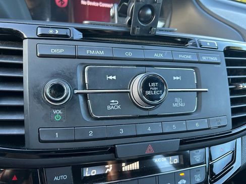 Used 2017 Honda Accord Sport image 28