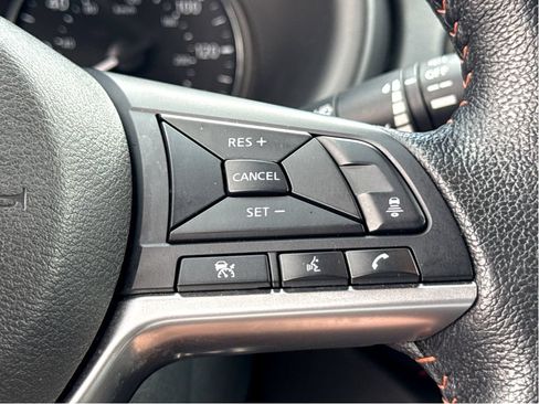 Used 2021 Nissan Kicks SR w/ SR Premium Package FWD image 15