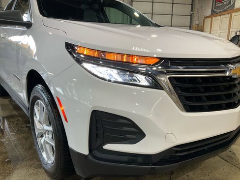 Used 2024 Chevrolet Equinox LS w/ LS Convenience Package image 20