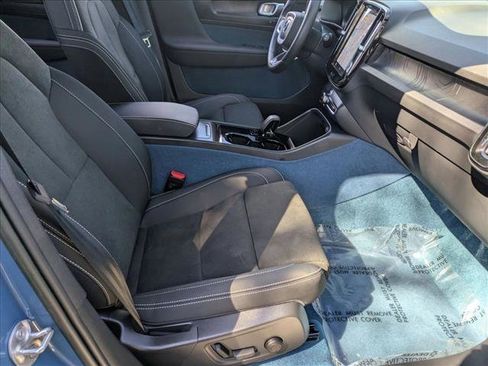 Used 2023 Volvo XC40 Recharge Plus w/ Protection Package Premier image 18