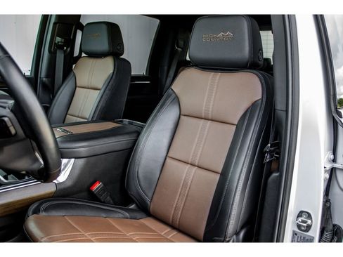 Used 2024 Chevrolet Silverado 2500 High Country w/ High Country Premium Package image 22