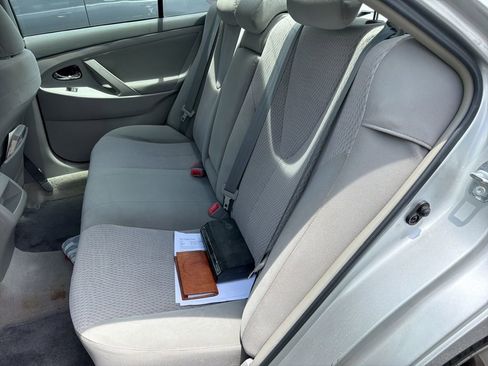 Used 2011 Toyota Camry LE w/ LE Extra-Value Pkg FWD image 16