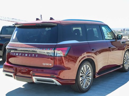New 2025 INFINITI QX80 Luxe image 6