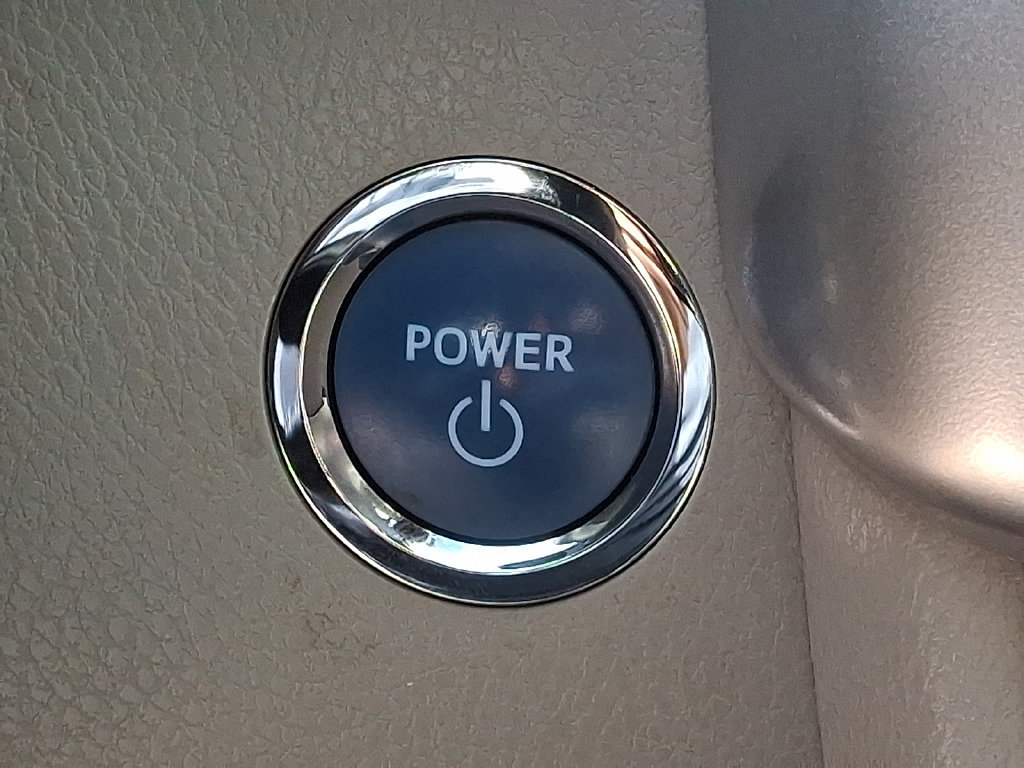 Used 2019 Toyota Highlander Limited Platinum AWD/4WD image 24