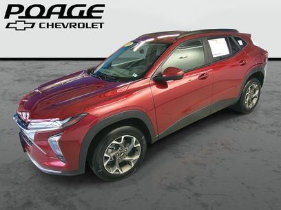 Used 2025 Chevrolet Trax LT w/ Driver Confidence Package