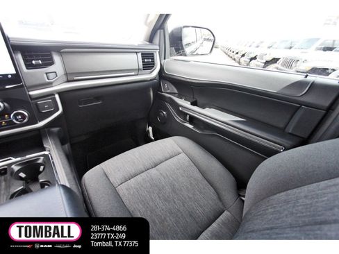 Used 2022 Ford Expedition XLT RWD image 11