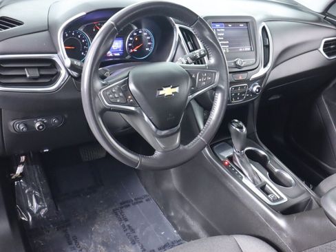 Used 2021 Chevrolet Equinox LT FWD image 9