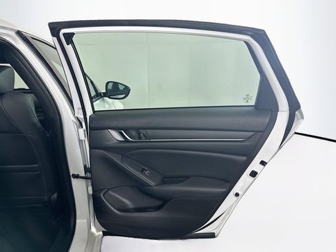 Used 2022 Honda Accord Sport image 28