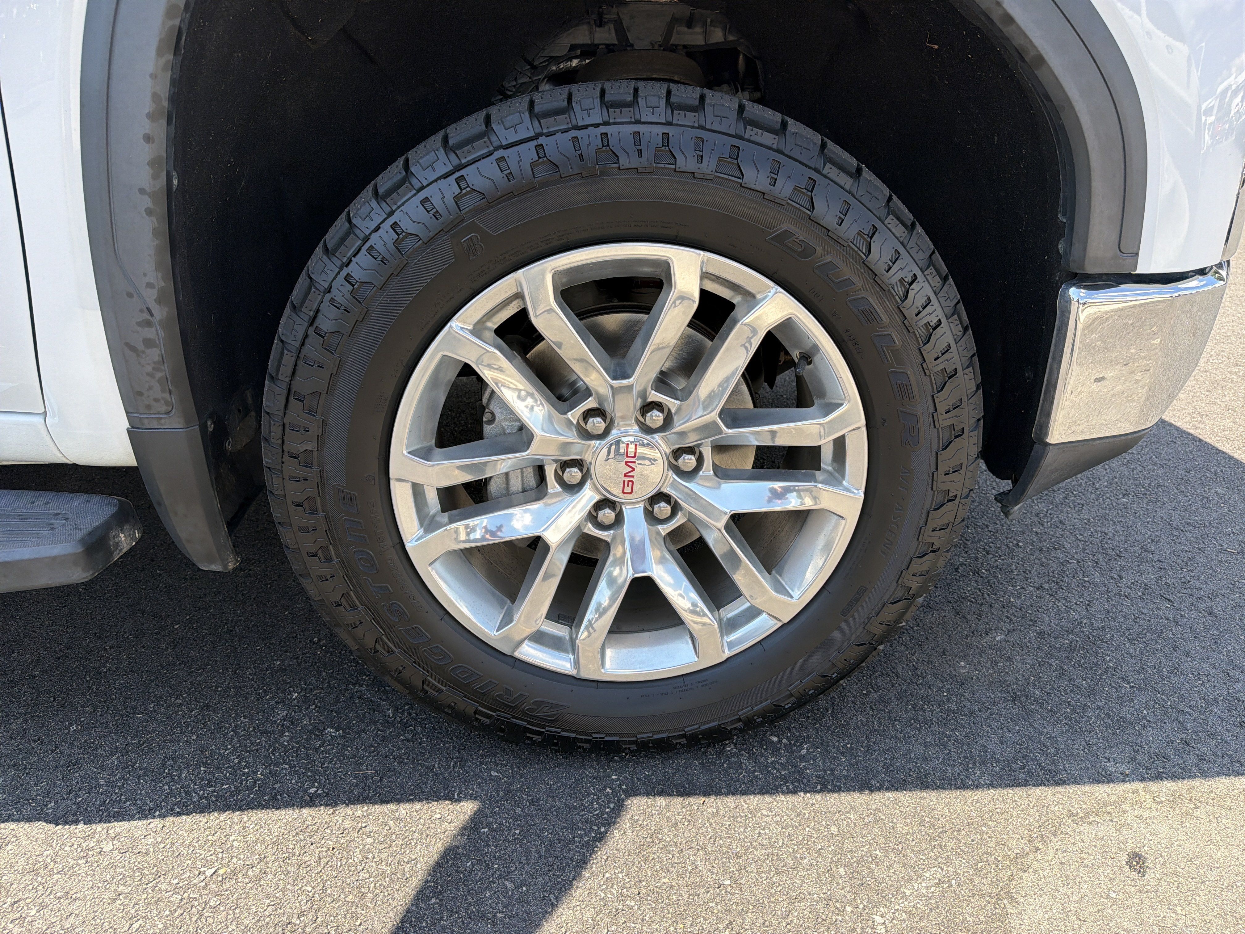 Used 2021 GMC Sierra 1500 SLT w/ SLT Premium Package AWD/4WD image 12