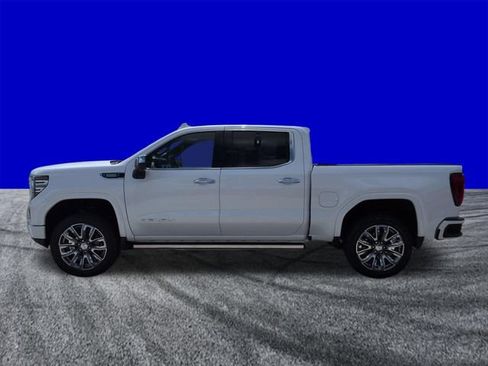 Used 2023 GMC Sierra 1500 Denali w/ Denali Reserve Package AWD/4WD image 7