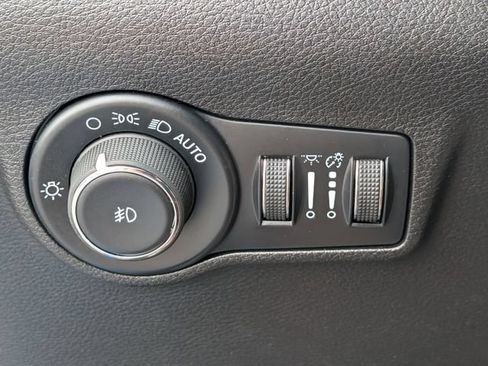Used 2024 Jeep Compass Limited AWD/4WD image 20