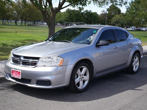 Used 2013 Dodge Avenger SE FWD image 1