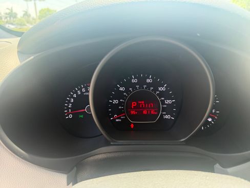 Used 2018 Kia Soul FWD image 20