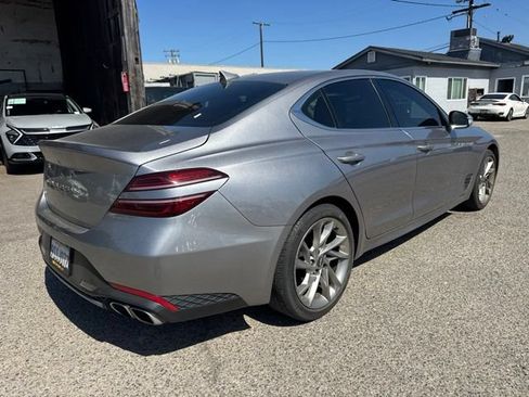 Used 2022 Genesis G70 2.0T RWD image 5