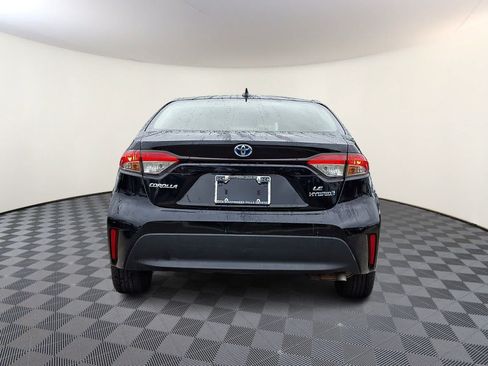 Certified 2024 Toyota Corolla LE AWD/4WD image 6