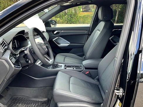 New 2025 Audi Q3 2.0T Premium image 21
