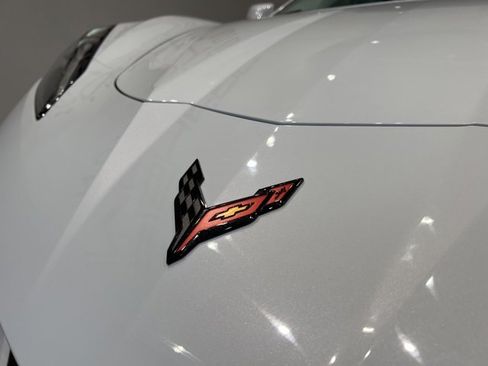 Used 2024 Chevrolet Corvette Stingray Premium Cpe w/ Battery Protection Package image 24