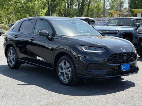 Used 2026 Honda HR-V LX image 1