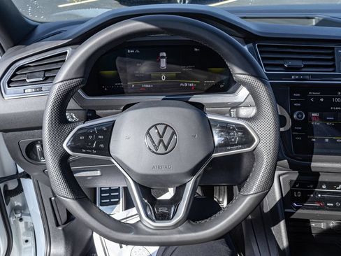 Used 2022 Volkswagen Tiguan SE R-Line AWD/4WD image 21