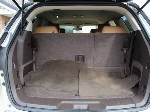 Used 2015 Buick Enclave Leather image 8