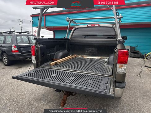 Used 2013 Toyota Tundra 4x4 CrewMax w/ Tow Pkg image 8