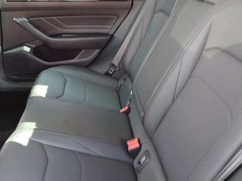 Used 2021 Volkswagen Arteon SE FWD image 9