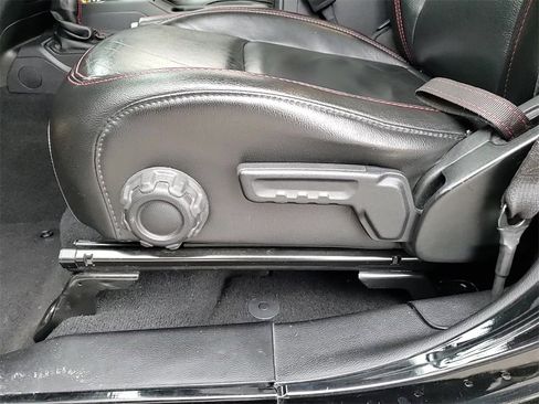 Used 2021 Jeep Wrangler Unlimited Rubicon image 13