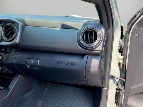Used 2023 Toyota Tacoma TRD Sport AWD/4WD image 19