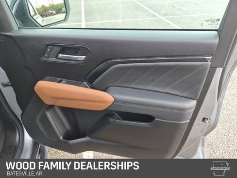 Certified 2024 GMC Canyon AT4 w/ AT4 Premium Package image 32