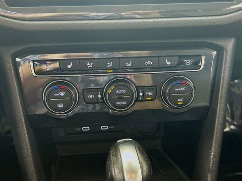 Certified 2021 Volkswagen Tiguan SE w/ Panoramic Sunroof Package AWD/4WD image 15