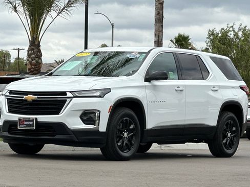 Used 2022 Chevrolet Traverse LS FWD image 8